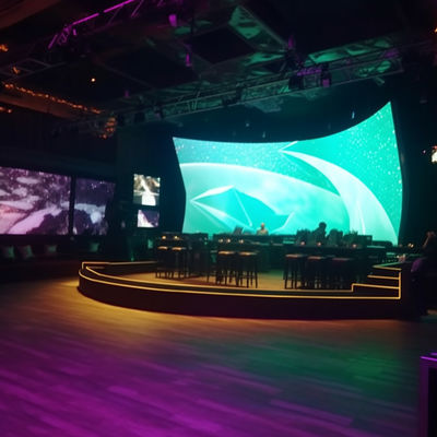 Gepersonaliseerd gebogen videoscherm IP65 LED-scherm P4 binnen