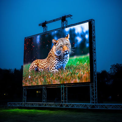 Massive Display 3840x2160 Resolutie LED scherm Verhuur met 160° kijkhoek
