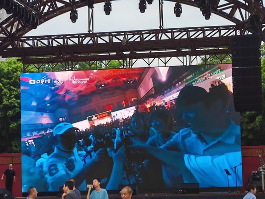 3.076mm IP65-rated Deep Color Spectrum LED Display voor buitentoepassingen