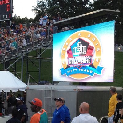 P3.91P4.81 Buiten LED-scherm met een hoge vernieuwingsfrequentie 1920 Hz-3840 Hz waterdicht IP65 en gietaluminiumkas