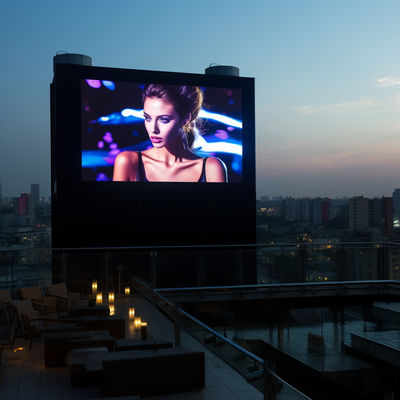 P4 Outdoor LED Digitaal Billboard 3840Hz Vernieuwingssnelheid Op maat